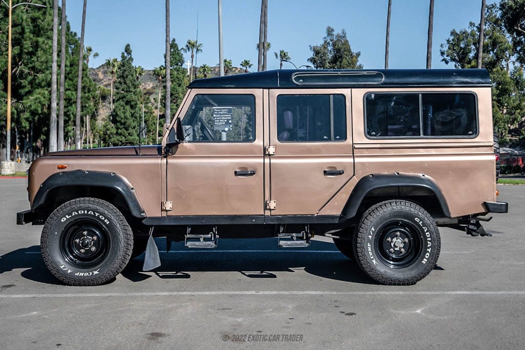希少　木製Land Rover Defenderランドローバー 1990 Land Rover Defender 110 for Sale | Exotic Car Trader (Lot